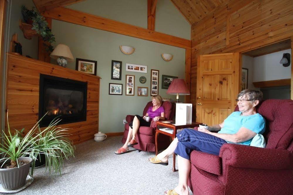 Sunny Rock Bed & Breakfast Minden Esterno foto