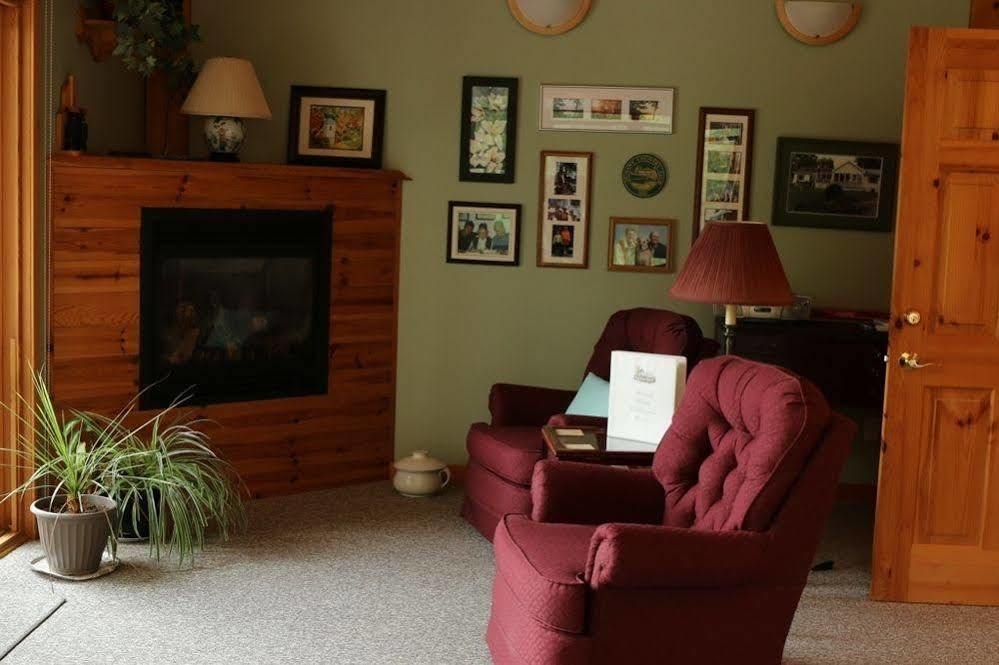 Sunny Rock Bed & Breakfast Minden Esterno foto